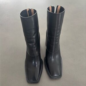 Alias Mae Upper Black Leather Heeled Boots - size 39